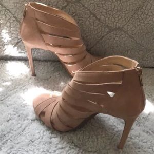 Jessica Simpson JP Reesyn   peep toe heels—NWOT!!